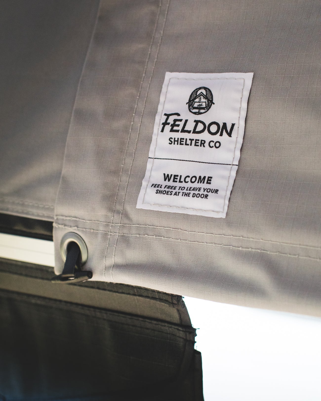 -Feldon Shelter-<br>クロウズネスト ルーフトップテント<br>エクステンドサイズ コールブラック