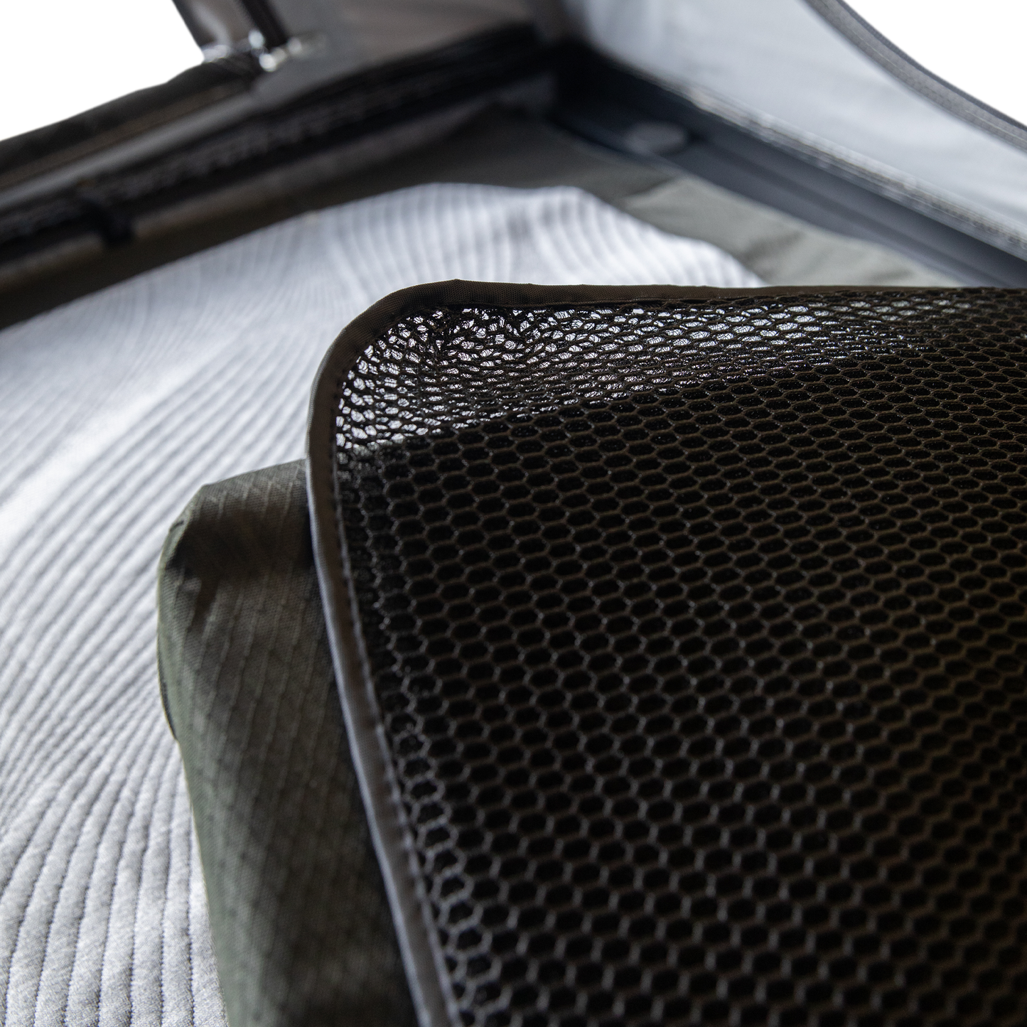 Hawk's Nest V2 Rooftop Tent - Wide - Grey